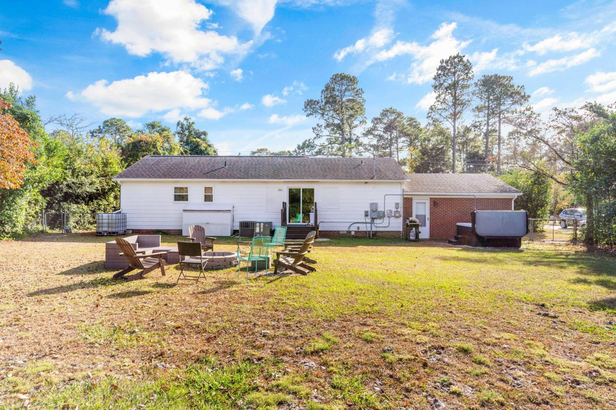 Chill Retreat, Hot Tub, Large Private Yard Villa Wilmington Exterior photo