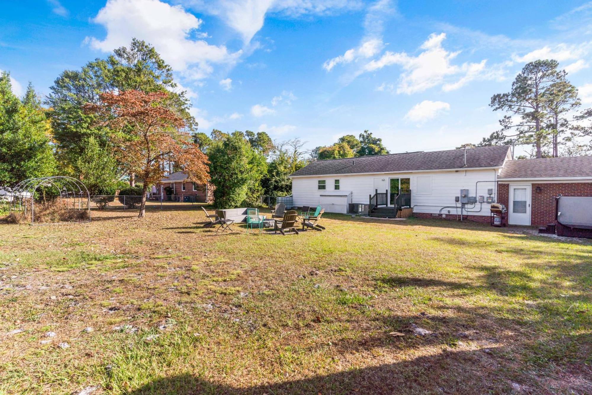 Chill Retreat, Hot Tub, Large Private Yard Villa Wilmington Exterior photo